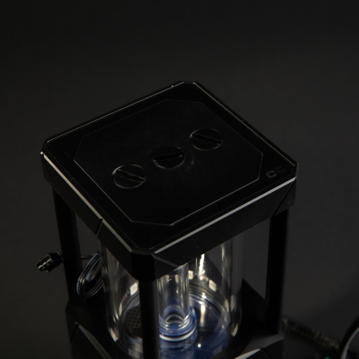 Alphacool Eisbecher Aurora D5 Acetal/Glass - 150mm incl. VPP Apex Pump - Pump and reservoir combo - Ordinary Cooling Gear