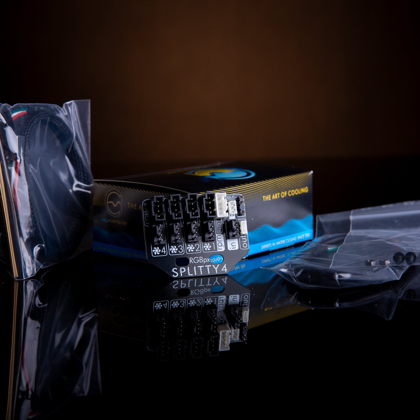 Aquacomputer RGBpx Splitty4 - RGB Splitter Ordinary Cooling Gear