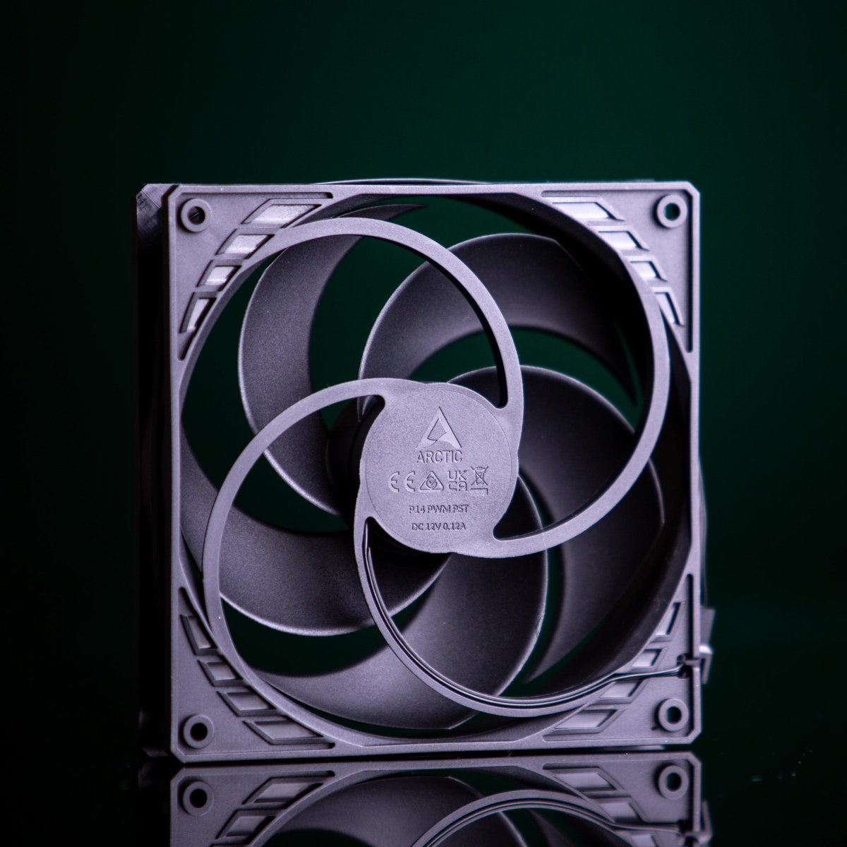 Arctic Cooling P14 PWM PST 140mm Pressure-Optimised Fan - Black - Ordinary Cooling Gear