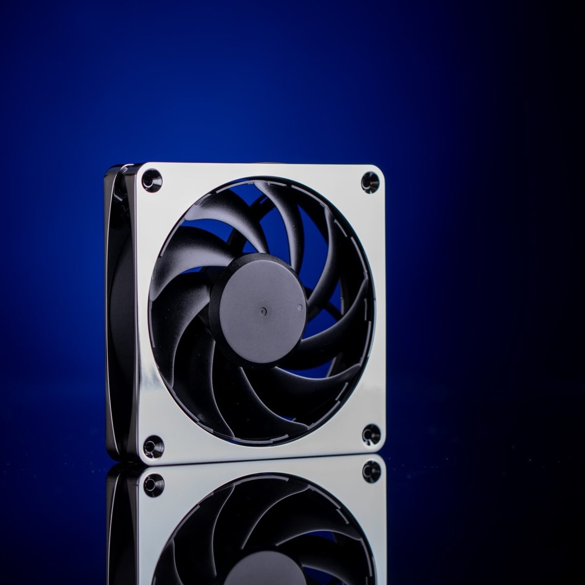 Alphacool Apex Stealth 120mm Power Metal Fan - Chrome Ordinary Cooling Gear