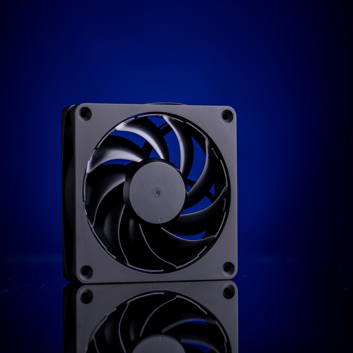 Alphacool Apex Stealth 120mm Power Metal Fan - Black - Ordinary Cooling Gear