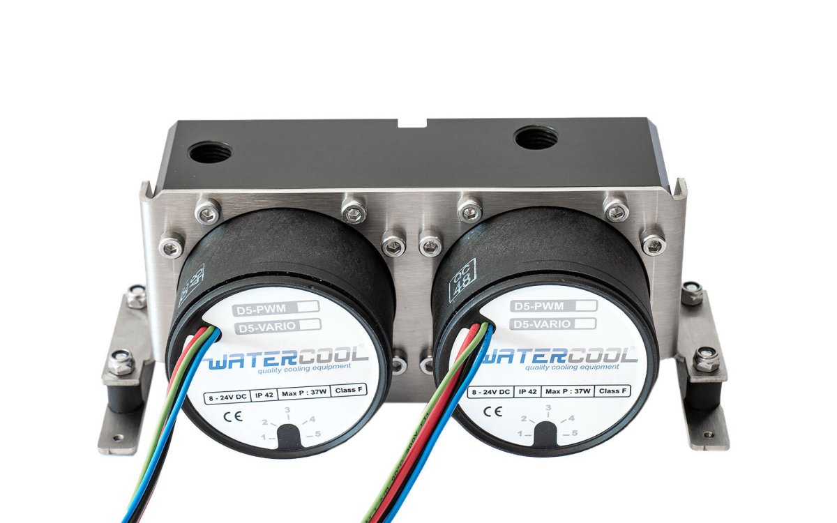 Watercool D5 DUALTOP Industrial Line Dual Pump top