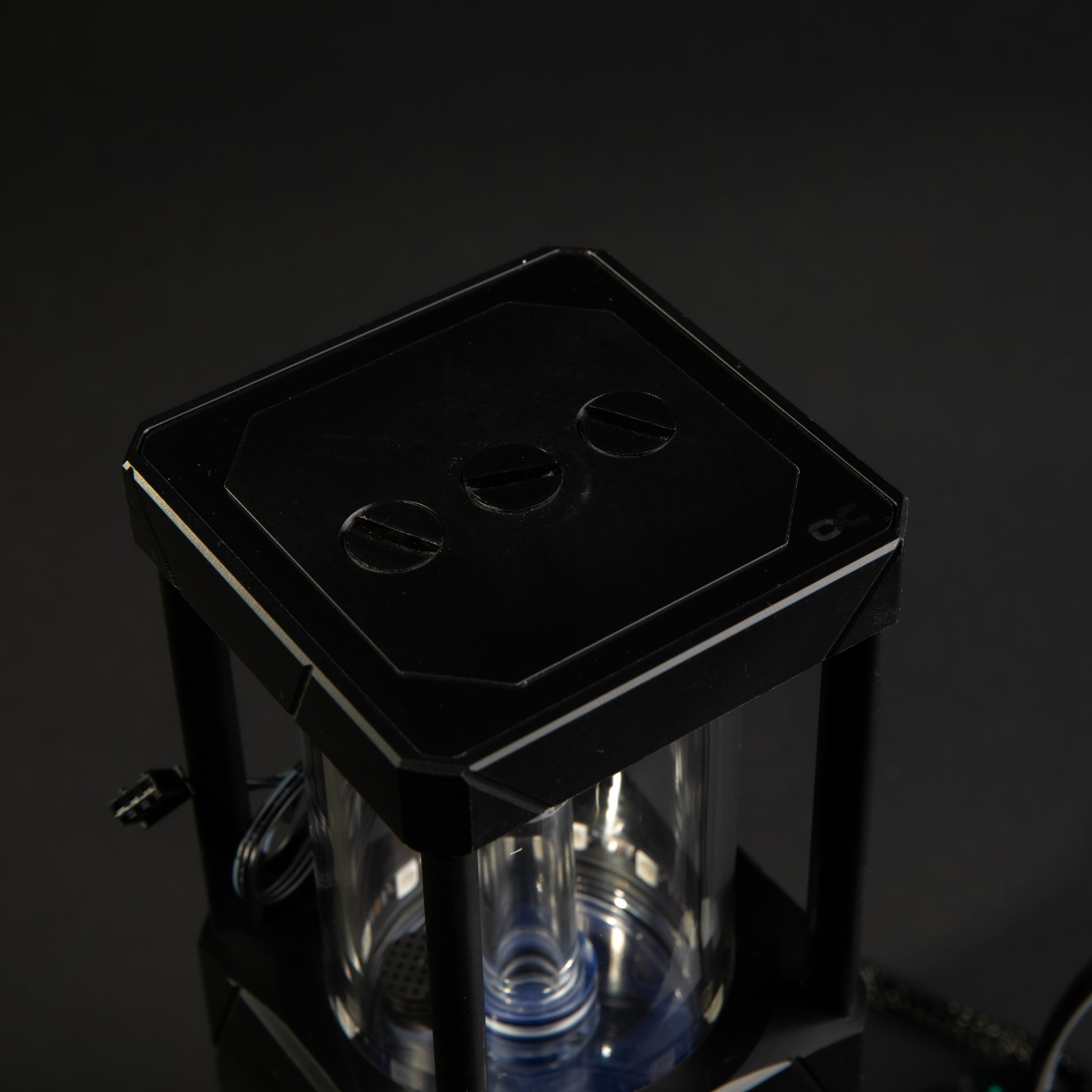 Alphacool Eisbecher Aurora D5 Acetal/Glas - 150mm incl. Alphacool VPP Apex D5 - Pump and reservoir combo Ordinary Cooling Gear