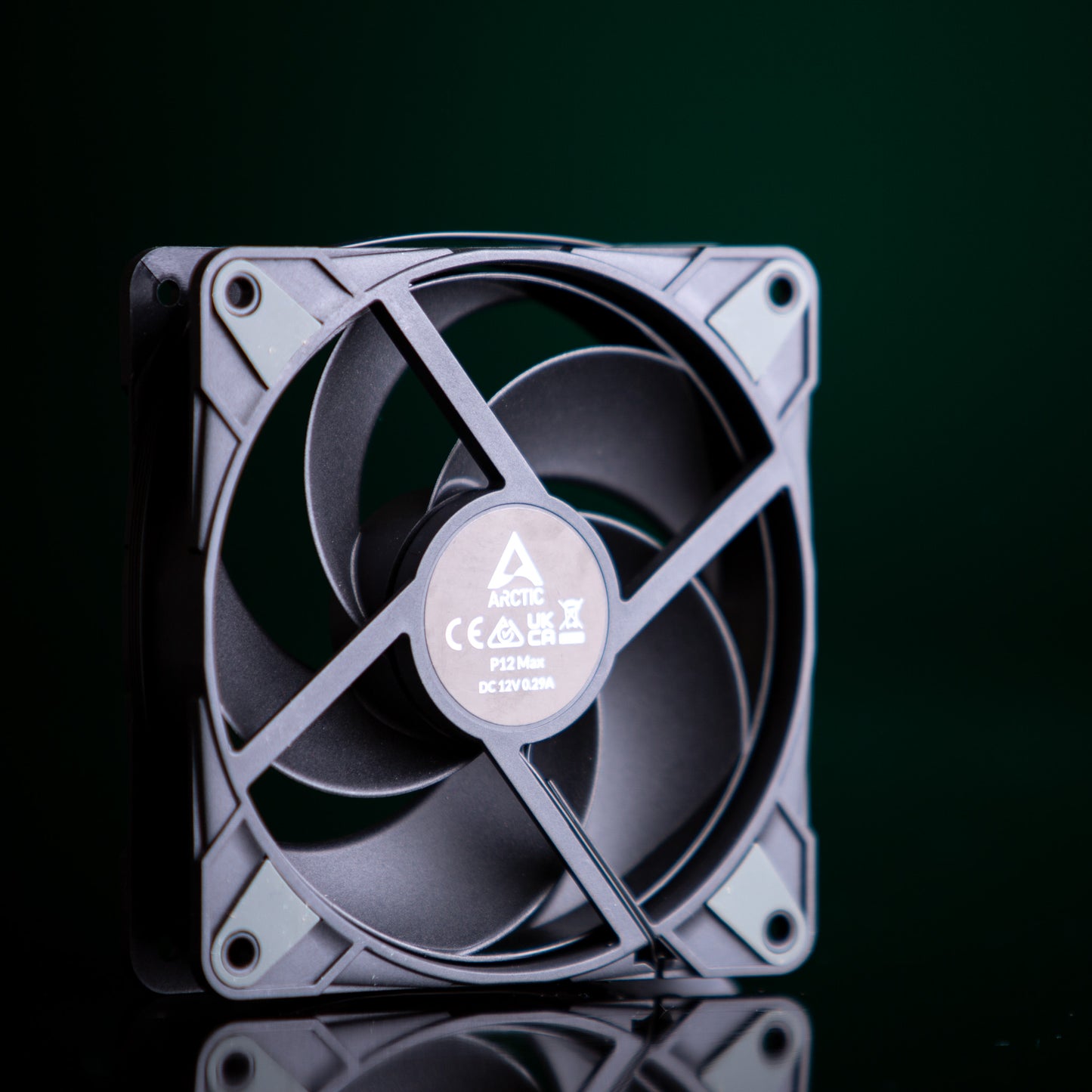 Arctic Cooling P12 MAX PWM 120mm High Performance Fan