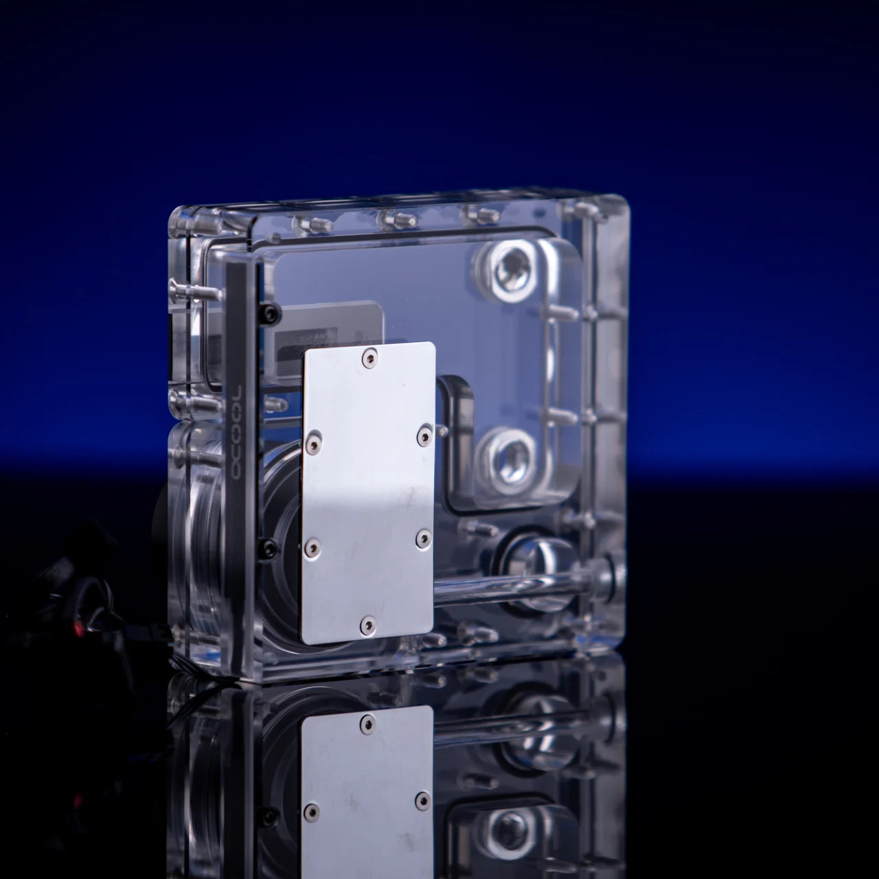 Alphacool Core 140mm Reservoir with D5 VPP Apex Pump