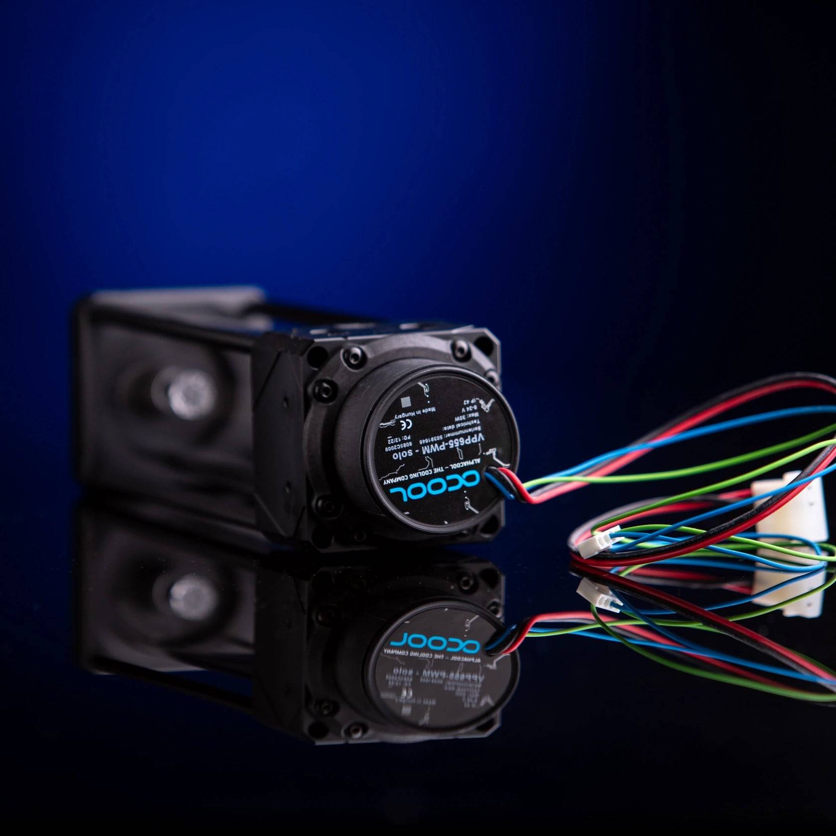 Alphacool Eisbecher Aurora D5 Acetal/Glas - 250mm incl. Alphacool VPP Apex D5 - Pump and reservoir combo Ordinary Cooling Gear