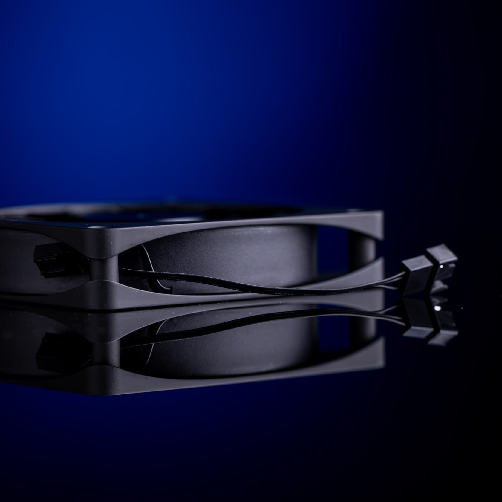 Alphacool Apex Stealth 120mm Power Metal Fan - Black - Ordinary Cooling Gear